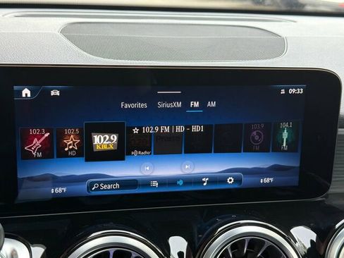 Certified 2025 Mercedes-Benz GLB 250 image 22