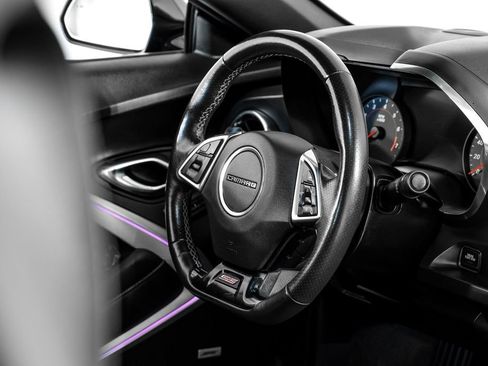 Used 2019 Chevrolet Camaro SS RWD image 11