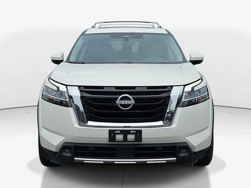 Used 2023 Nissan Pathfinder SL w/ SL Premium Package FWD image 12