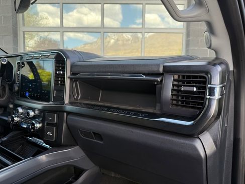 Used 2024 Ford F350 Lariat w/ Lariat Ultimate Package image 28