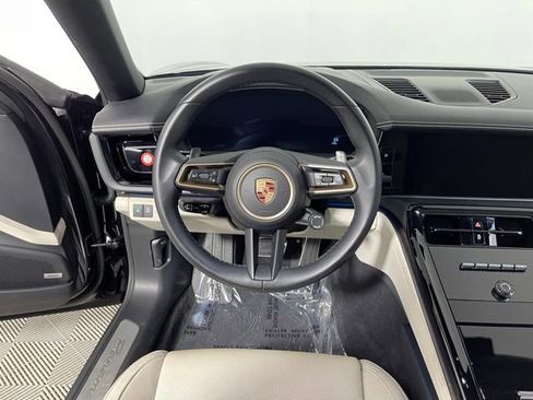 Used 2024 Porsche Panamera 4 image 39