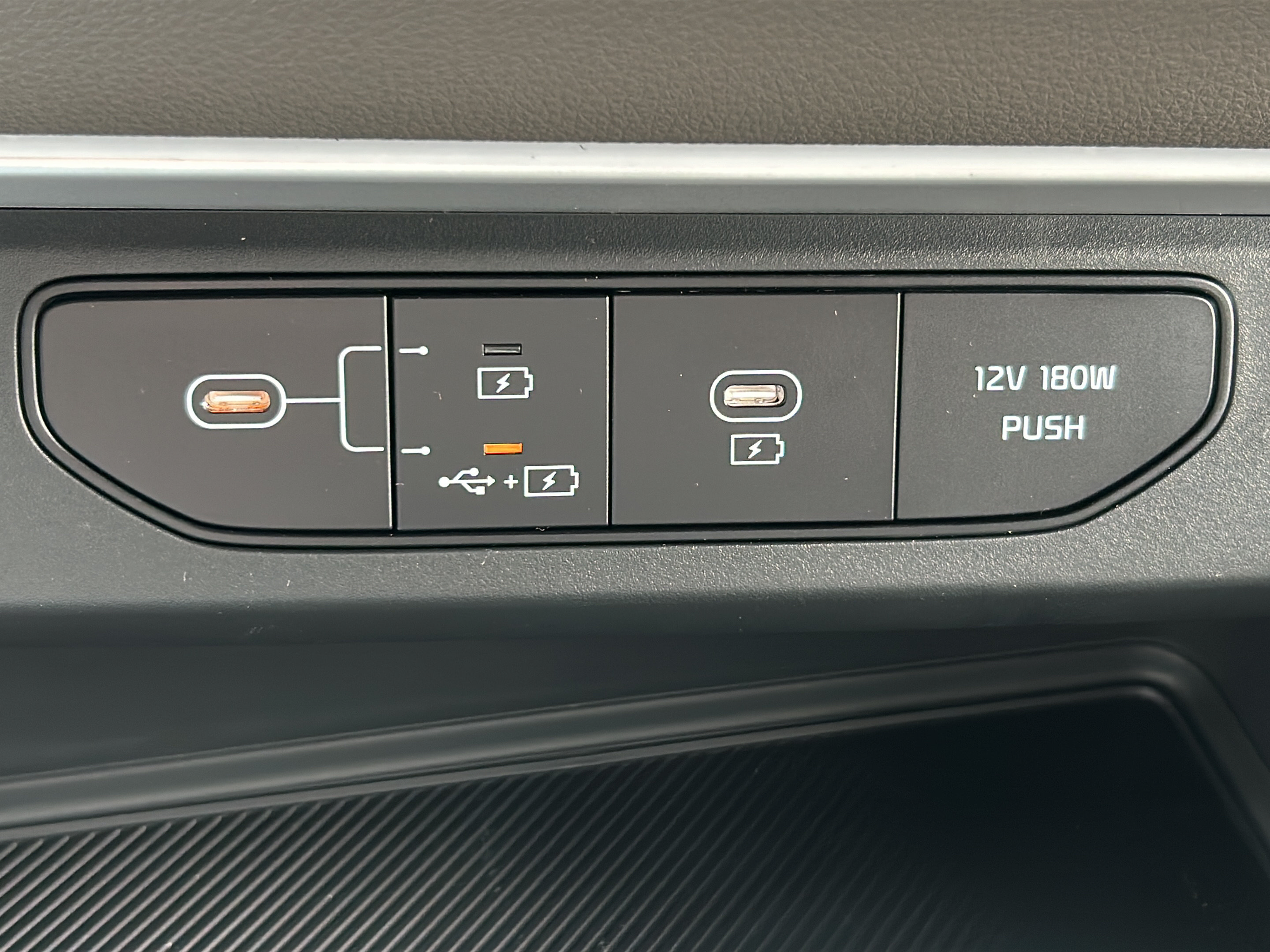 New 2027 Kia Carnival FWD image 23