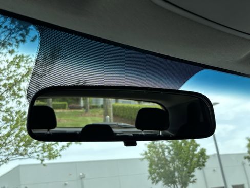 Used 2019 Hyundai Elantra GT FWD image 25