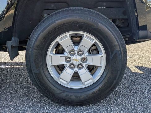 Used 2019 Chevrolet Colorado W/T w/ WT Convenience Package image 12