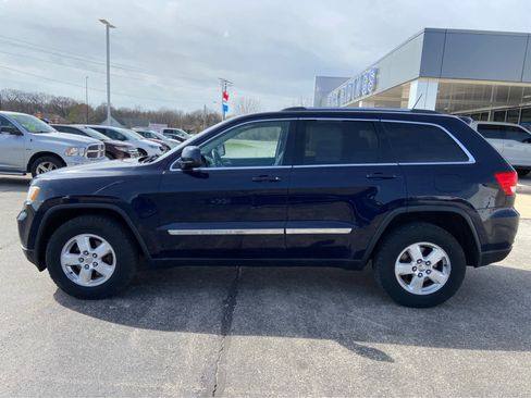 Used 2013 Jeep Grand Cherokee Laredo w/ Laredo E Group image 9