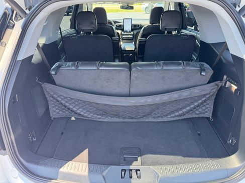 Used 2022 Ford Explorer Limited w/ Limited Technology Package AWD/4WD image 15
