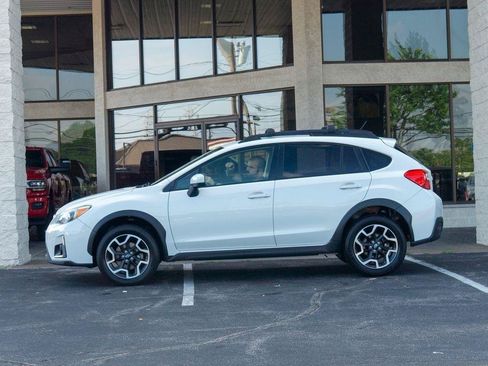 Used 2016 Subaru Crosstrek 2.0i Premium AWD/4WD image 5