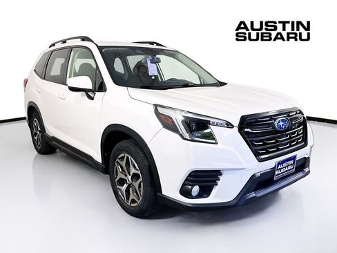 Used 2022 Subaru Forester Premium AWD/4WD image 1
