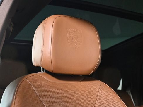Certified 2023 Porsche Cayenne Platinum Edition AWD/4WD image 21