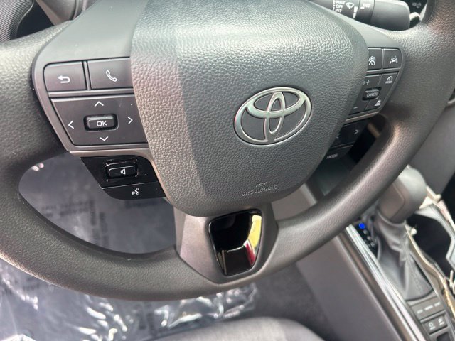 Used 2026 Toyota Camry LE w/ Convenience Package FWD image 25