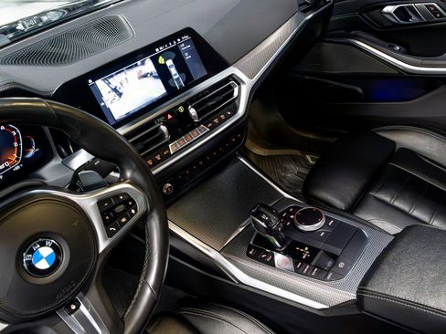 Used 2020 BMW M340i xDrive image 9