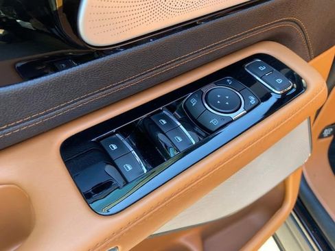 Used 2023 Lincoln Aviator Black Label w/ Class IV Trailer Tow Package AWD/4WD image 13