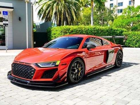 Used 2017 Audi R8 V10 plus w/ 20" Wheel Package AWD/4WD image 8