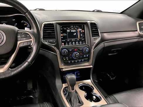 Used 2017 Jeep Grand Cherokee Limited AWD/4WD image 7