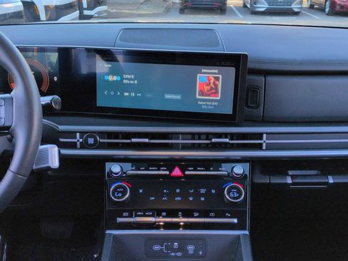 Used 2025 Hyundai Santa Fe XRT image 30