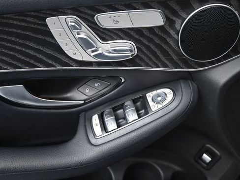 Used 2018 Mercedes-Benz GLC 300 image 21