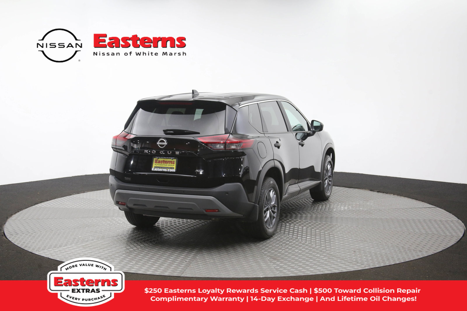 Used 2023 Nissan Rogue S AWD/4WD image 36
