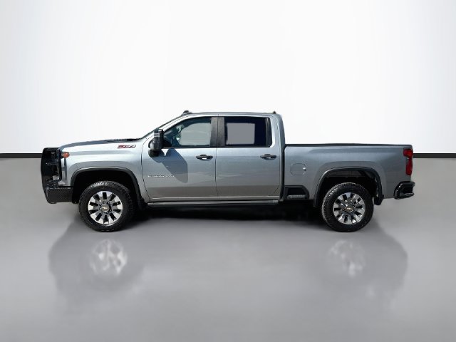 Used 2024 Chevrolet Silverado 2500 Custom w/ Custom Value Package AWD/4WD image 4