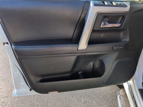 Used 2019 Toyota 4Runner Limited AWD/4WD image 10