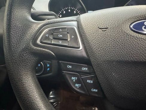 Used 2019 Ford Escape SE image 7