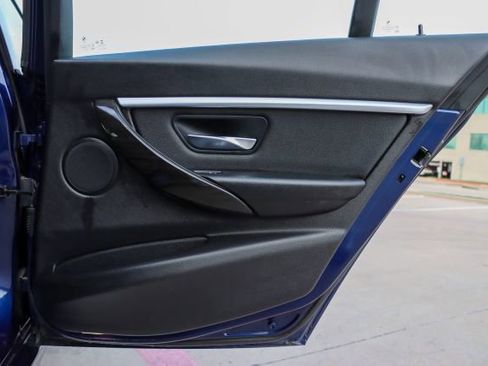 Used 2018 BMW 330i xDrive Sedan image 11