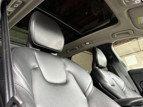 Used 2024 Volvo XC60 B5 Core image 21