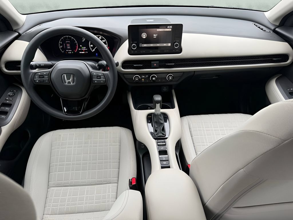Used 2025 Honda HR-V LX image 27