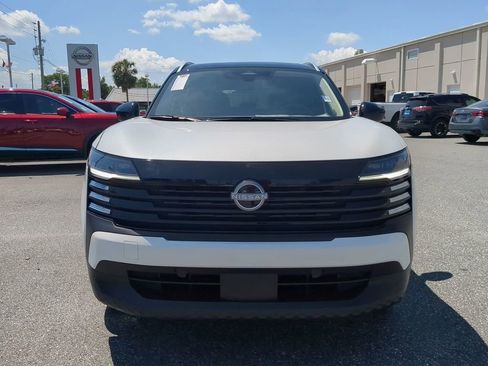 New 2025 Nissan Kicks SV w/ SV Premium Package image 9