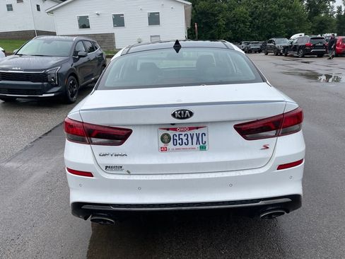 Used 2019 Kia Optima S w/ S Panoramic Sunroof Package FWD image 2