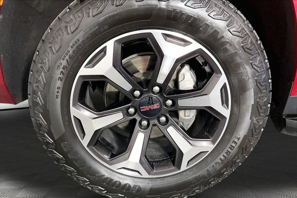 Certified 2023 GMC Yukon AT4 w/ Technology Package AWD/4WD image 32