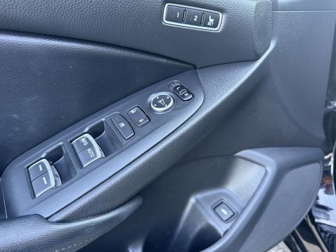 Used 2018 Honda Accord Touring image 14