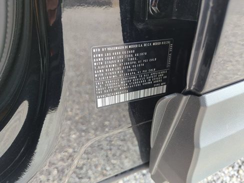 Used 2025 Volkswagen Taos S AWD/4WD image 38