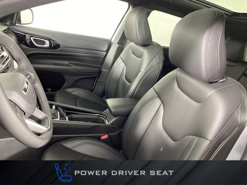 New 2026 Jeep Compass Limited w/ Sun, Sound & Navigation Group image 16