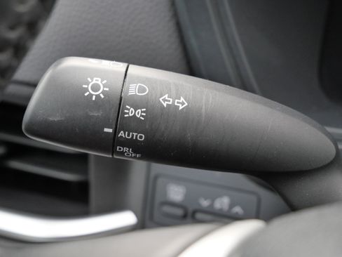 Used 2024 Toyota Grand Highlander XLE image 34