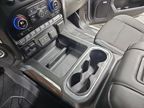 Used 2019 Chevrolet Silverado 1500 RST image 29