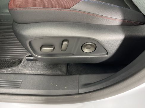 New 2026 Chevrolet Equinox RS AWD/4WD image 23