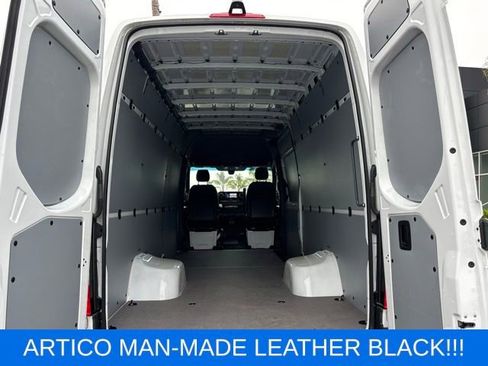 Used 2025 Mercedes-Benz Sprinter 3500 image 26
