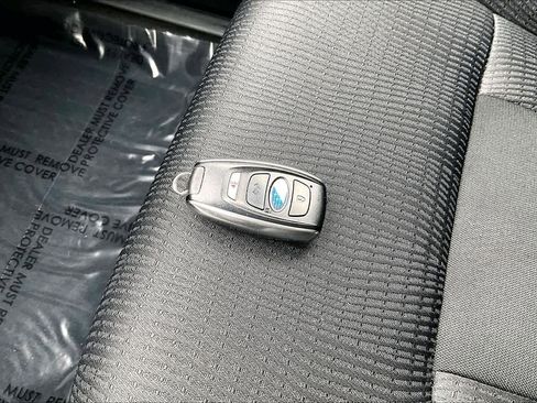 Used 2022 Subaru Ascent Premium w/ Convenience Package image 13