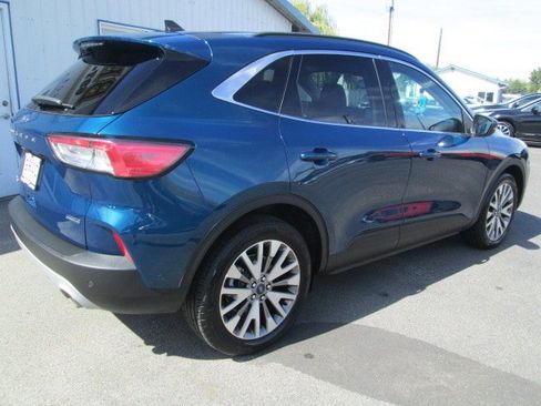 Used 2020 Ford Escape Titanium AWD/4WD image 6