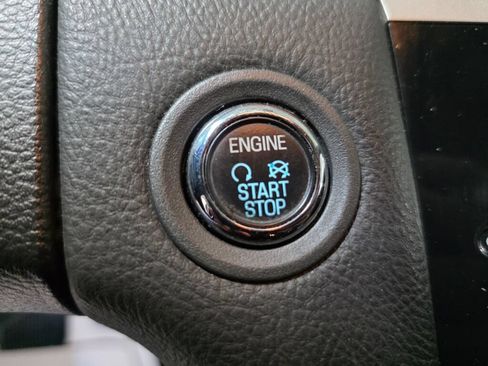 Used 2018 Ford Taurus Limited FWD image 14