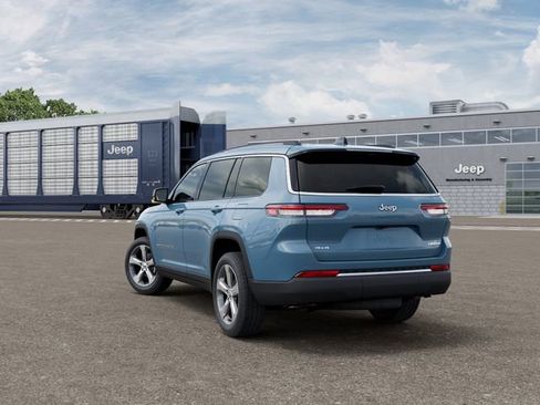 New 2026 Jeep Grand Cherokee L Limited AWD/4WD image 3