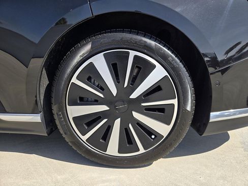 Used 2025 Lucid Air Touring AWD/4WD image 31