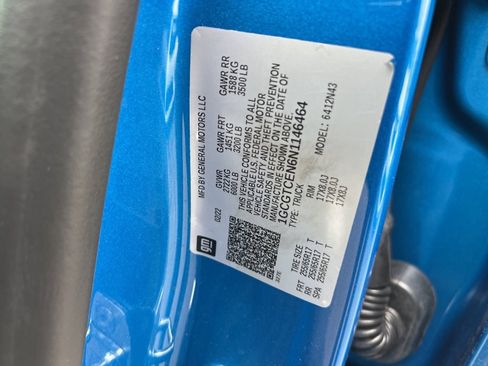 Used 2022 Chevrolet Colorado LT w/ Chrome Appearance Package image 34