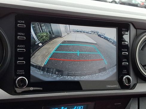 Used 2021 Toyota Tacoma TRD Sport image 21