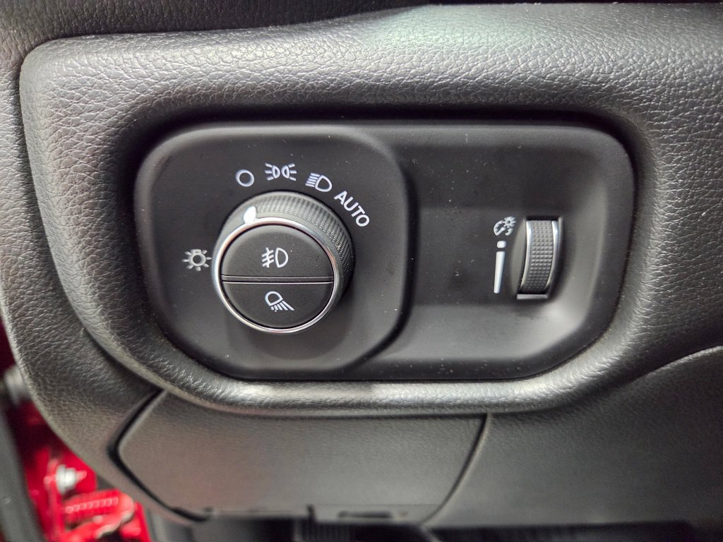 Used 2026 RAM 2500 Tradesman w/ Chrome Appearance Group AWD/4WD image 26