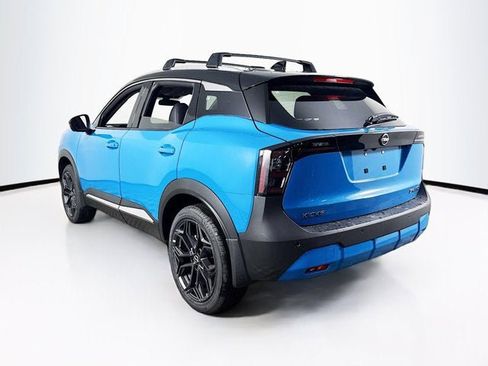 New 2026 Nissan Kicks SR w/ Cold Weather Package image 7