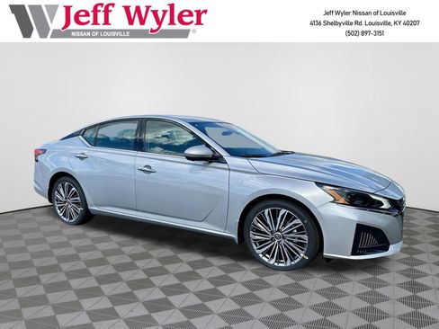 Certified 2025 Nissan Altima 2.5 SL FWD image 1