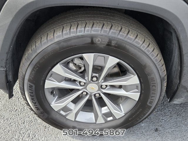 Used 2025 Chevrolet Equinox LT AWD/4WD image 16