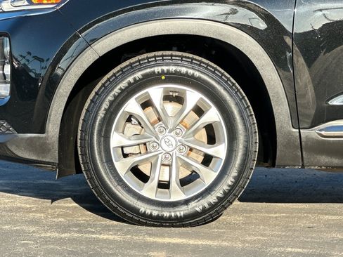 Used 2019 Hyundai Santa Fe SE image 25