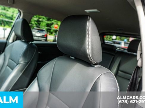 Used 2026 Nissan Rogue SL FWD image 18